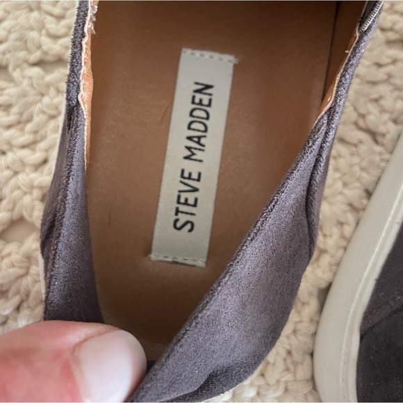 EUC Steve Madden Fayna Faux suede slip on shoe - Picture 6 of 6